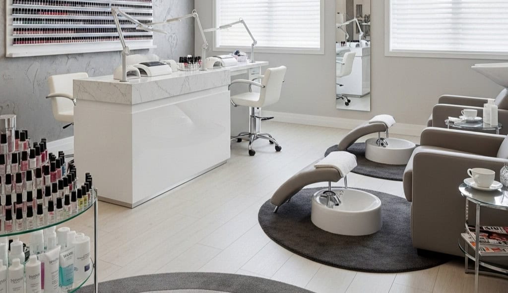 Como llene mi salon de uñas con clientas nuevas